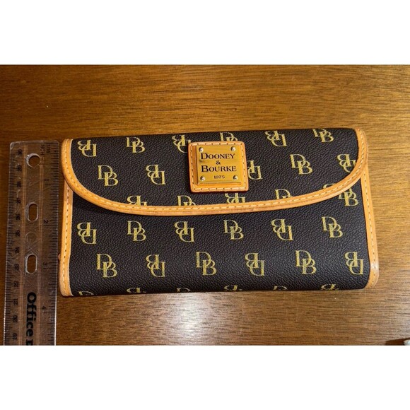Dooney & Bourke Women's Wallet Vintage Signature Design 7”X4” - Picture 10 of 10